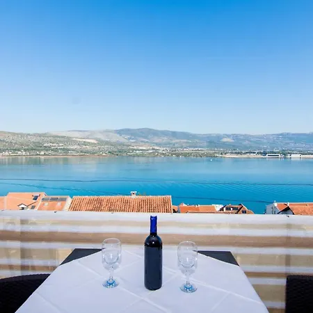 Holidays Slanada With Terrace And Sea View, Near The & Town Trogir, Free Parking, Quiet Place On Peninsula Ciovo Lägenhet