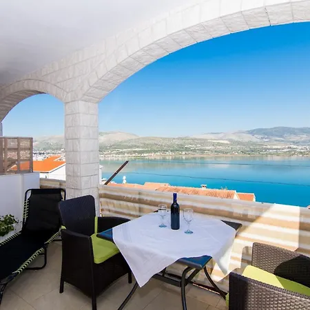 Apartment Holidays Slanada With Terrace And Sea View, Near The & Town Trogir, Free Parking, Quiet Place On Peninsula Ciovo *