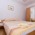 Holidays Slanada With Terrace And Sea View, Near The & Town Trogir, Free Parking, Quiet Place On Peninsula Ciovo Appartamento Traù