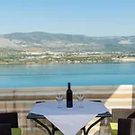 Holidays Slanada With Terrace And Sea View, Near The & Town Trogir, Free Parking, Quiet Place On Peninsula Ciovo Appartamento Traù