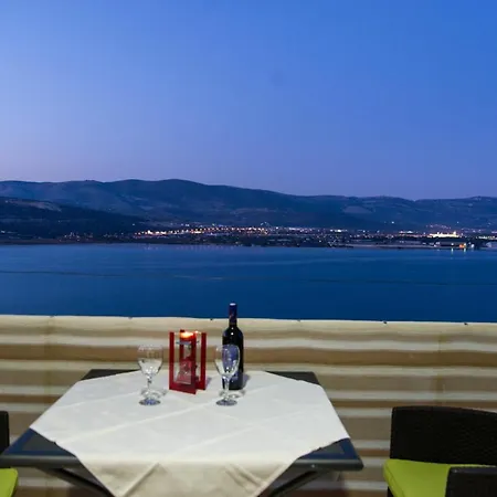 Holidays Slanada With Terrace And Sea View, Near The & Town Trogir, Free Parking, Quiet Place On Peninsula Ciovo Apartman