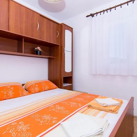 Holidays Slanada With Terrace And Sea View, Near The & Town Trogir, Free Parking, Quiet Place On Peninsula Ciovo Apartment Trogir