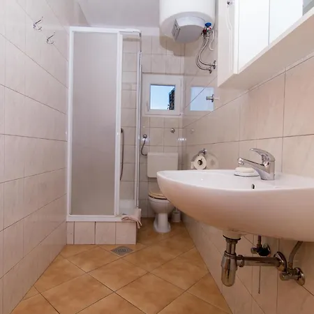 Holidays Slanada With Terrace And Sea View, Near The & Town Trogir, Free Parking, Quiet Place On Peninsula Ciovo * Trogir