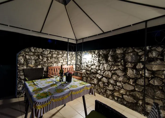 Holidays Slanada With Terrace And Sea View, Near The & Town Trogir, Free Parking, Quiet Place On Peninsula Ciovo Trogir