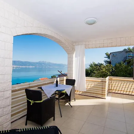 Holidays Slanada With Terrace And Sea View, Near The & Town Trogir, Free Parking, Quiet Place On Peninsula Ciovo Apartamento Trogir